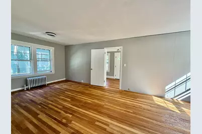 13 Meriam St, Wakefield, MA 01880 - Photo 4