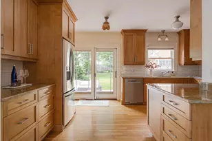 52 Hillsdale Rd, Medford, MA 02155 - Photo 8