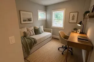 28 Houghton St, Lowell, MA 01851 - Photo 2