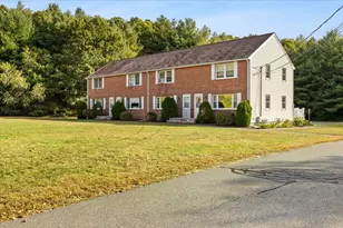 43 Willow Ridge Dr, Bridgewater, MA 02324 - Photo 1