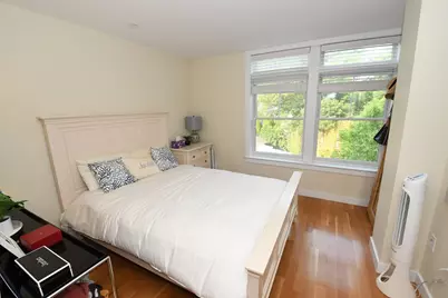 321 Hammond Pond Pkwy #302, Brookline, MA 02467 - Photo 8