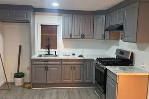 136 Tecumseh St, Fall River, MA 02721 - Photo 1