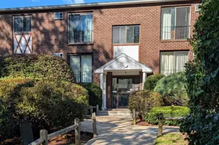 139 King St, Franklin, MA 02038 - Photo 1