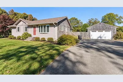 297 Bakerville Rd, Dartmouth, MA 02748 - Photo 2