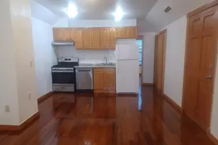 13 Tabor Pl, Brookline, MA 02445 - Photo 10
