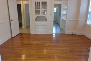 32 School St, Arlington, MA 02476 - Photo 4