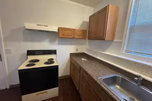 340 Appleton St, Holyoke, MA 01040 - Photo 6