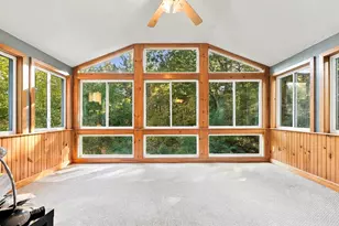 565 Hartford Ave E, Uxbridge, MA 01569 - Photo 6