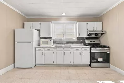 40 Bunker Hill Ave, Lowell, MA 01850 - Photo 22