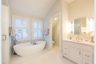 12 East Lincoln Avenue, Nantucket, MA 02554 - Photo 10