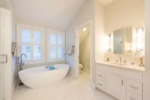 12 E Lincoln Ave, Nantucket, MA 02554 - Photo 10