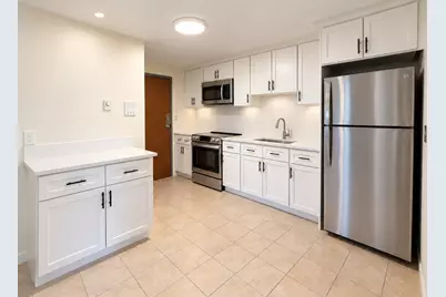 85 Charles St. #7, Waltham, MA 02453 - Photo 2