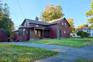 31 Central St, West Brookfield, MA 01585 - Photo 2