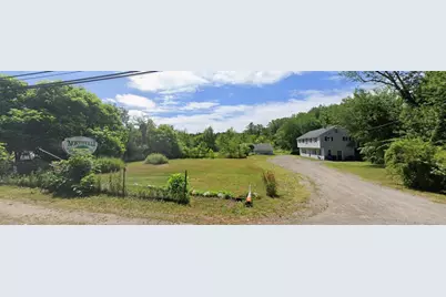 37 Oak St, East Bridgewater, MA 02333 - Photo 2