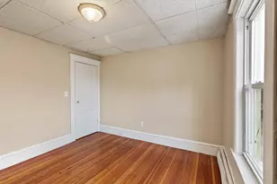 906 Main St, Holyoke, MA 01040 - Photo 12
