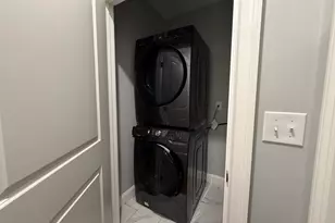 104 Beacon St, Somerville, MA 02143 - Photo 10