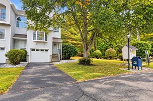8 Castlegate Dr, Springfield, MA 01129 - Photo 1