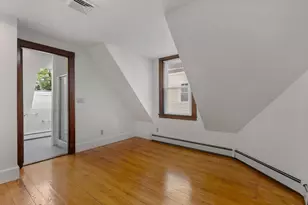 191 Davis Ave, Brookline, MA 02445 - Photo 32