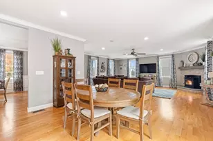 705 County St, Seekonk, MA 02771 - Photo 10