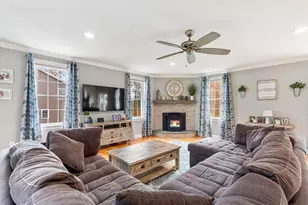 705 County St, Seekonk, MA 02771 - Photo 14