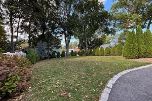 40 Ansonia Rd, Boston, MA 02132 - Photo 28