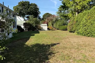 27 Keating Cir, Weymouth, MA 02190 - Photo 4