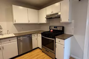 225 Shove St, Fall River, MA 02724 - Photo 10