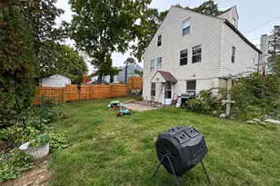 126 Pine Hill Cir, Waltham, MA 02451 - Photo 28