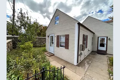 126 Pine Hill Cir, Waltham, MA 02451 - Photo 26