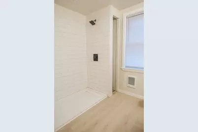 227 Deerfield St, Greenfield, MA 01301 - Photo 18
