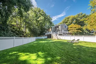 30 Surrey Rd, Winchester, MA 01890 - Photo 4