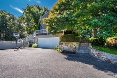 30 Surrey Rd, Winchester, MA 01890 - Photo 14