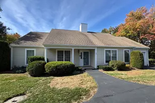 31 Dunbar Dr, Easton, MA 02356 - Photo 2