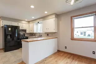 26 Midland Rd, Somerset, MA 02726 - Photo 10