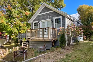 5 Lakeshore Dr, Wales, MA 01081 - Photo 2