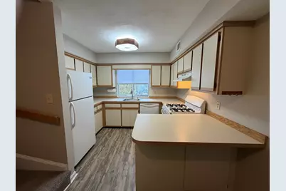 100 Merrimack Ave #53, Dracut, MA 01826 - Photo 4