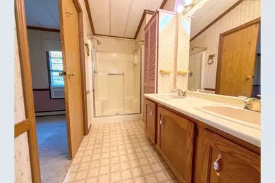 403 Tully Rd, Orange, MA 01364 - Photo 14