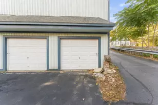 31 Thurston Ave, Northbridge, MA 01534 - Photo 6