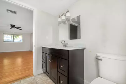 1029 Pleasant St #9, Worcester, MA 01602 - Photo 12