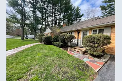 204 Follen Rd #204, Lexington, MA 02421 - Photo 2