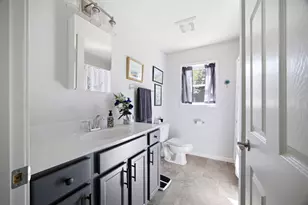 362 Hadley St, South Hadley, MA 01075 - Photo 14