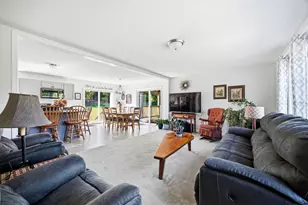 362 Hadley St, South Hadley, MA 01075 - Photo 6