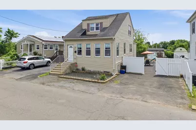 28 Houston Ave, Saugus, MA 01906 - Photo 1