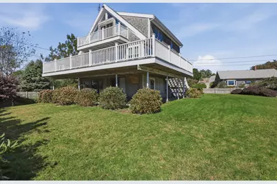 5 Bayview Ave, Fairhaven, MA 02719 - Photo 1