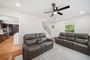 856 Newport Ave, Attleboro, MA 02703 - Photo 10