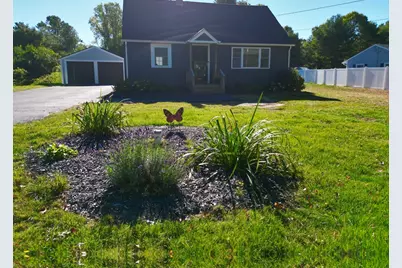 41 Silva St, Carver, MA 02330 - Photo 2