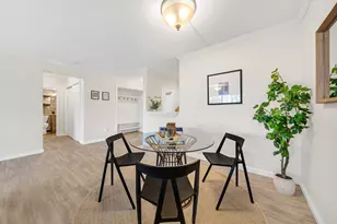 9 Hawthorne Pl, Boston, MA 02114 - Photo 4