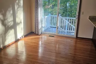 92 Swan St, Lowell, MA 01852 - Photo 10