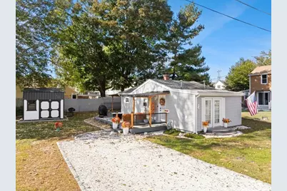 37 Sidney Ave, Swansea, MA 02777 - Photo 1