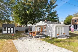 37 Sidney Ave, Swansea, MA 02777 - Photo 24